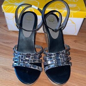 Yellow box Kerr Black Cork Wedge Sandals size 7 NWT
